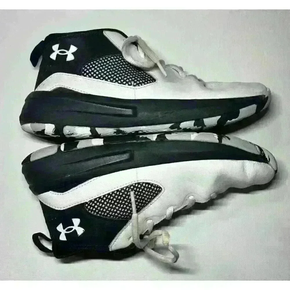 UNDER ARMOUR LOCKDOWN 5 - Youth Boy's Black White Basketball Shoes Sneakers-5.5Y